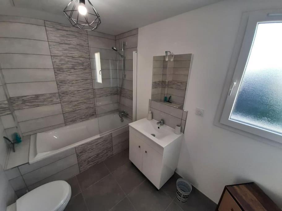 Maison Neuve Tout Equipee Tourville-sur-Odon Exterior photo